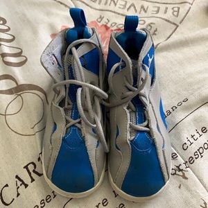 Gray and blue toddler Jordan’s